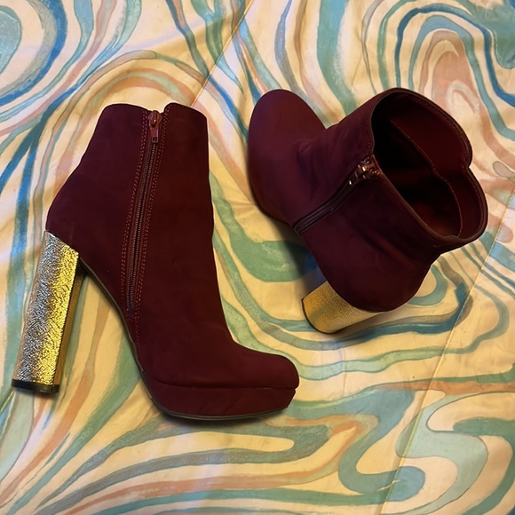 Charolette Russe suede heels - Picture 3 of 5
